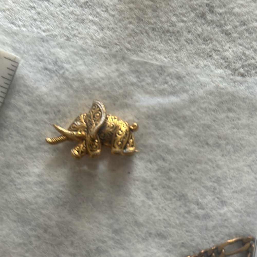 Vintage Gold Toned Elephant Brooch